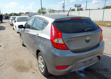 2014 Hyundai Accent Gs z USA, uszkodzony, nr VIN KMHCT5AE3EU165239